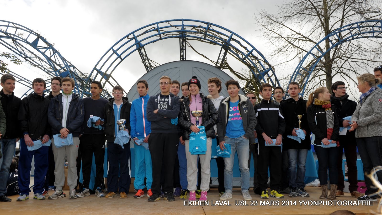 L'équipe de "l'OCC Natation Triathlon jeunes" de Rennes entraînée par Toni HADDAD est arrivée première de sa catégorie (jeunes)