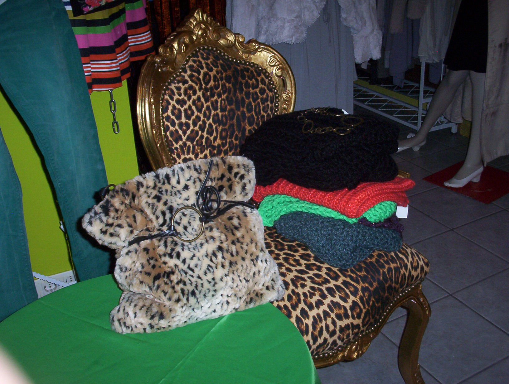 Second Hand und Accessoires rosarot und lilablau Albstadt Start