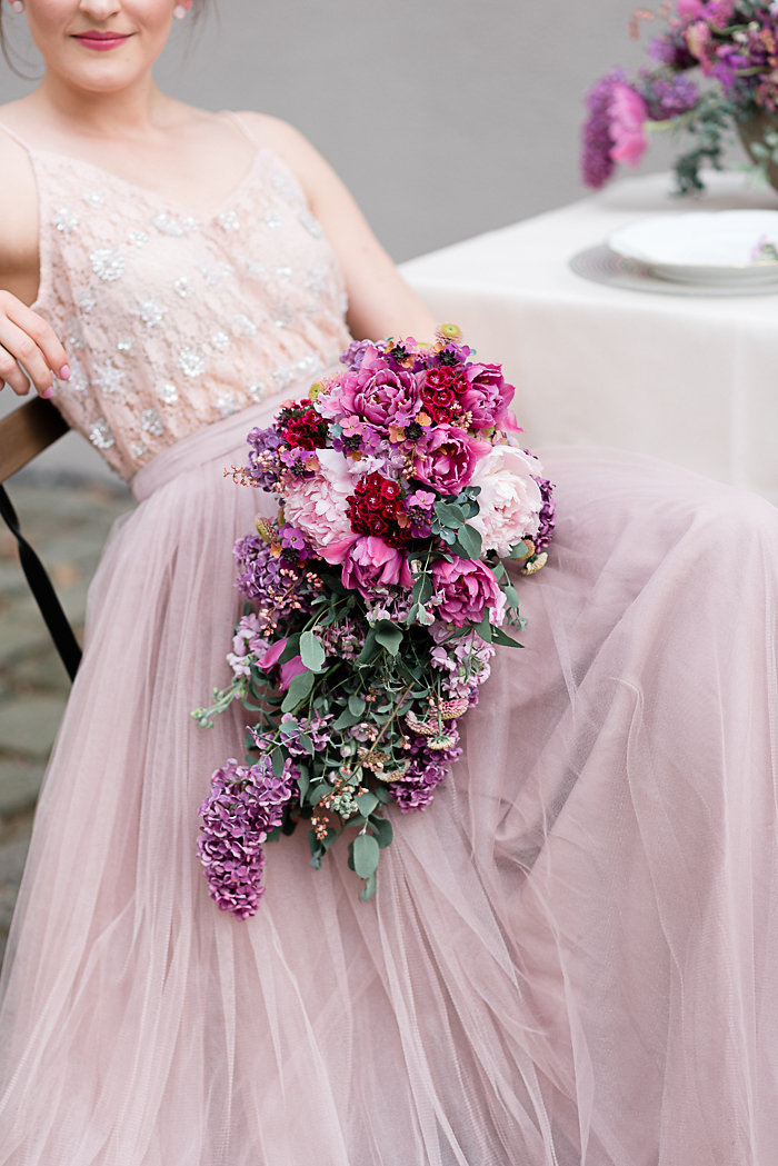 Brautkleid, Brautstrauß, Efi, Hochzeitsdekoration