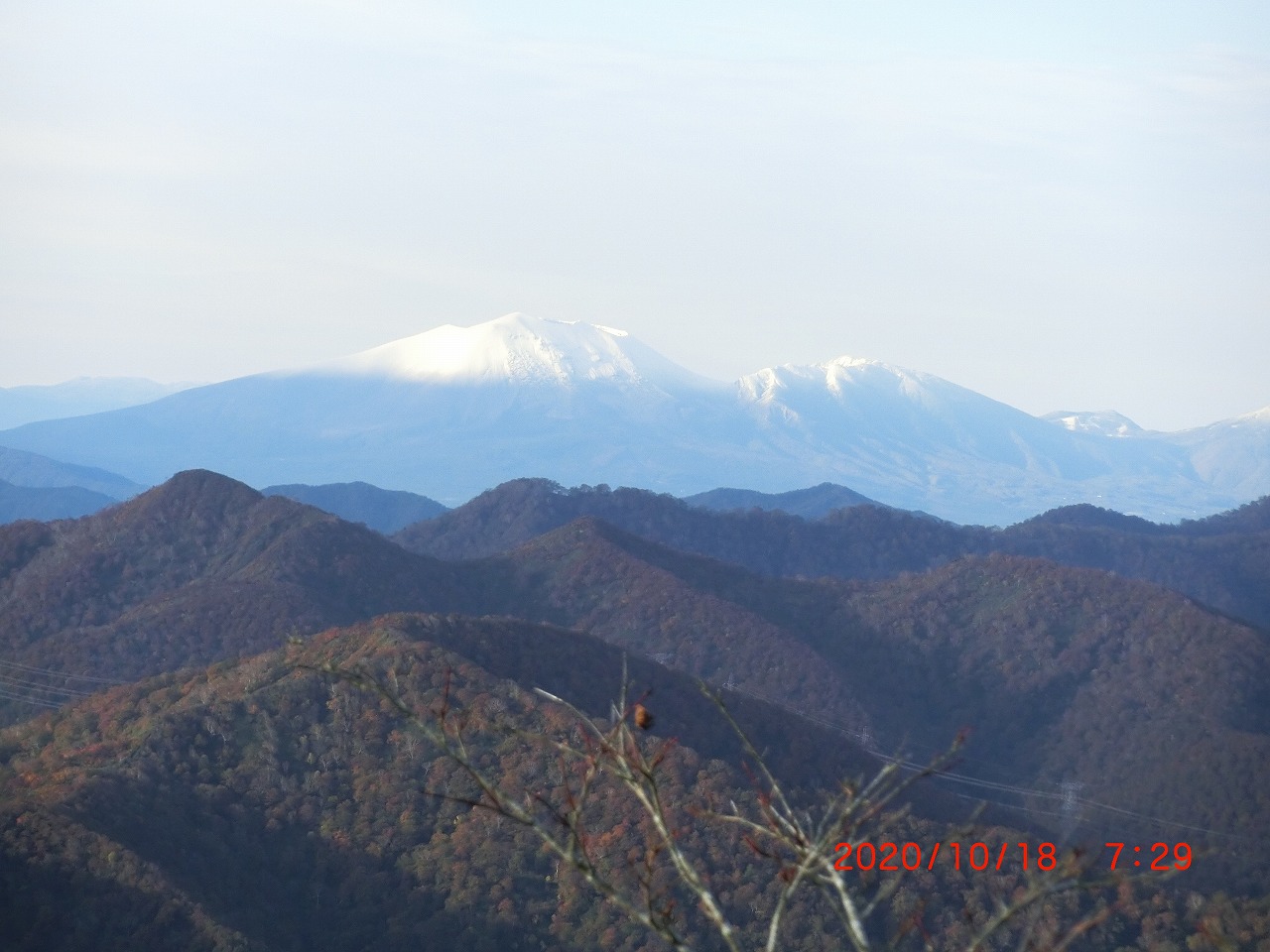 浅間山も初冠雪