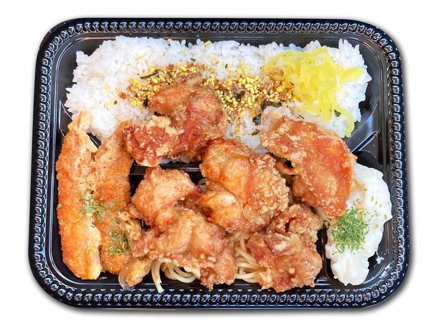 唐揚げ弁当　450円(税込)