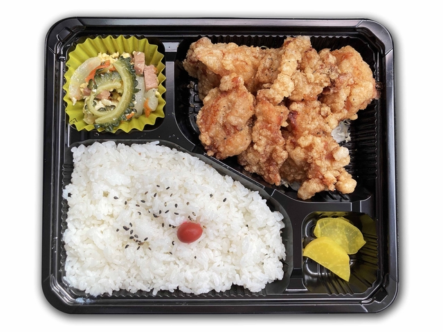 塩からあげ弁当　450円(税込)「不動の人気NO.1」［とり坊主 沖縄本店］