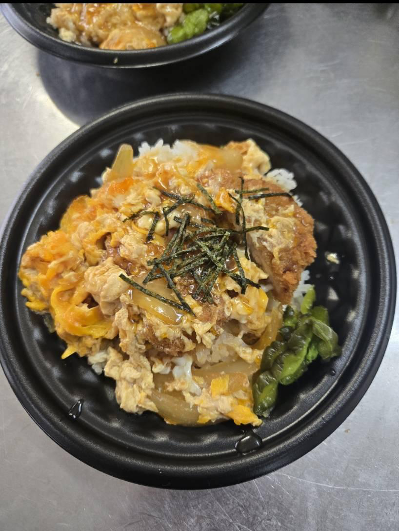 カツ丼　550円(税込)
