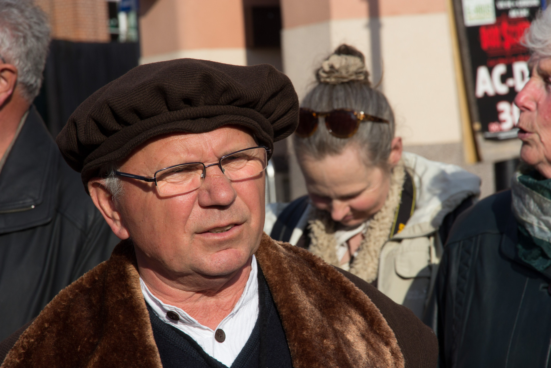 Der konzentrierte Münzmeister (und Stadtbilderklärer) Bernhard Juengelingk alias Dr. Schotte