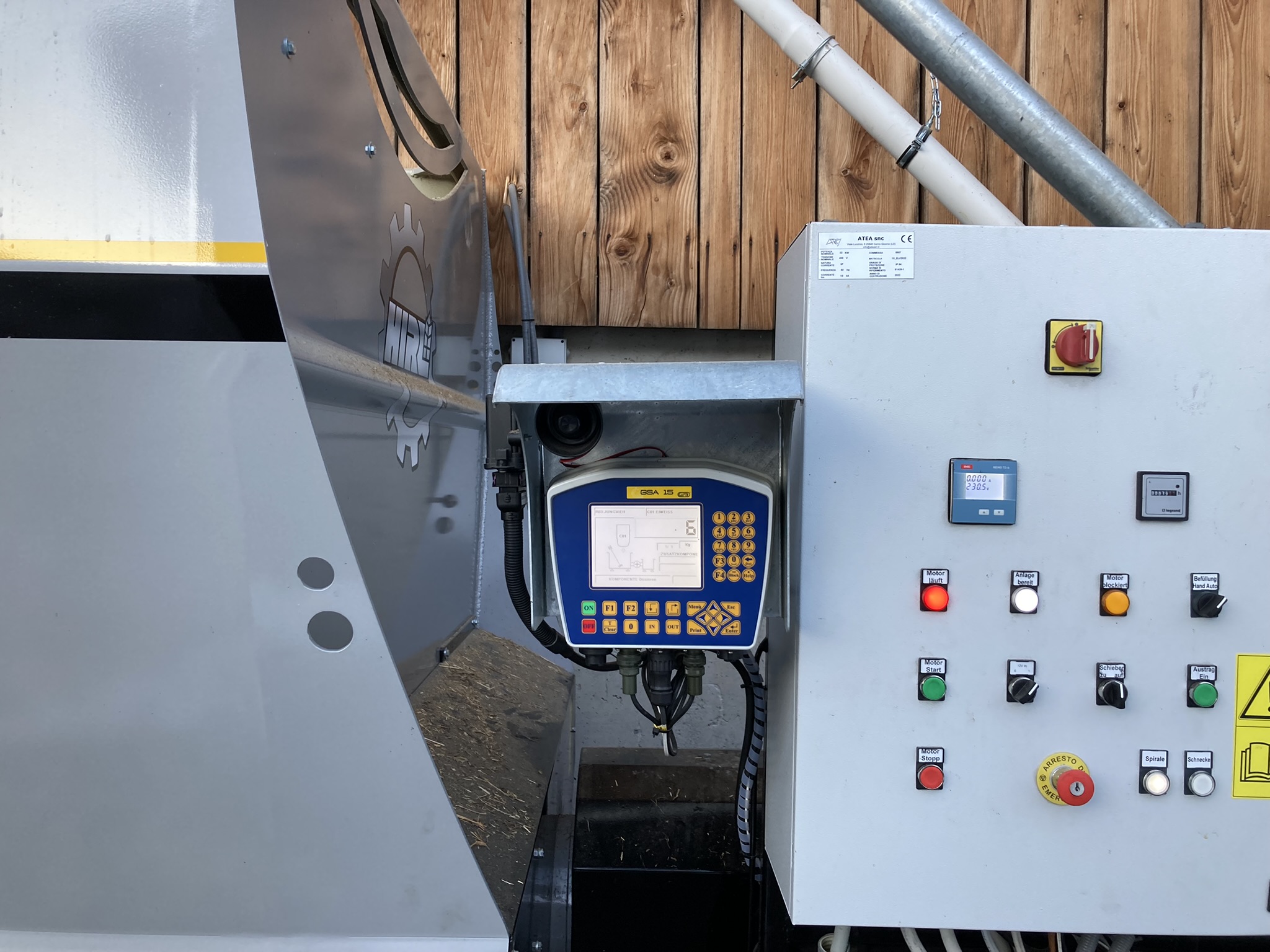 Hirl stationärer elektrischer Futtermischer mit programmierbarer Wiegeeinrichtung und Steuerung