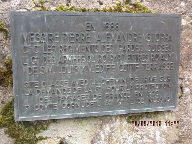 Comme le rappelle la date sur la plaque fixée sur le mur du parc de la mairie actuelle (côté Seine), le village d'Héricy a eu des citoyens de haut rang !