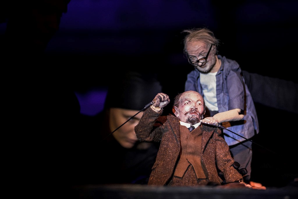 Puppen von Suse Wächter beim teatr pokoleniy Workshop 100 Jahre Oktoberrevolution / Nov. 2017 / Foto: Anna Razumova