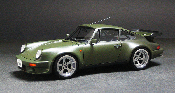 RUF.BTR.NATO2、オリーブ色、限定1000P.スパーク1/43 RUF.BTR.NATO2、オリーブ色、限定1000P.スパーク1/43 - メルカリ