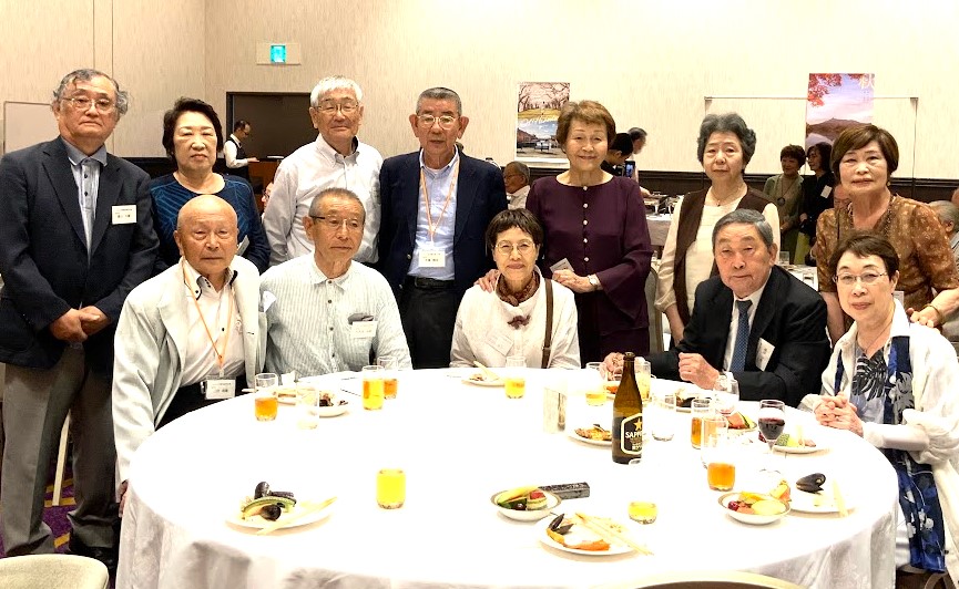 13回生二次会はホテルの喫茶室で