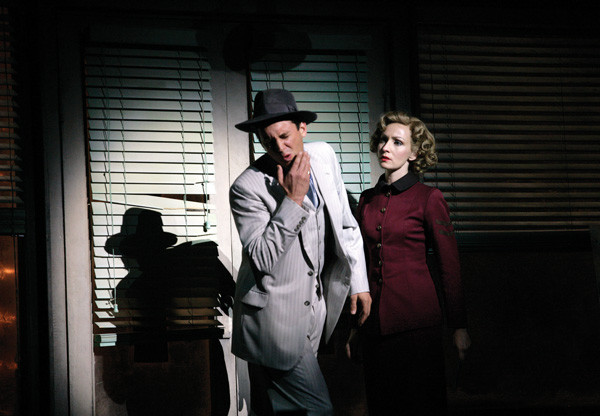 Ian Stenlake and Lisa McCune in Guys and Dolls