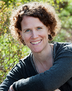 Corinne Kaufmann (Klangschalen)