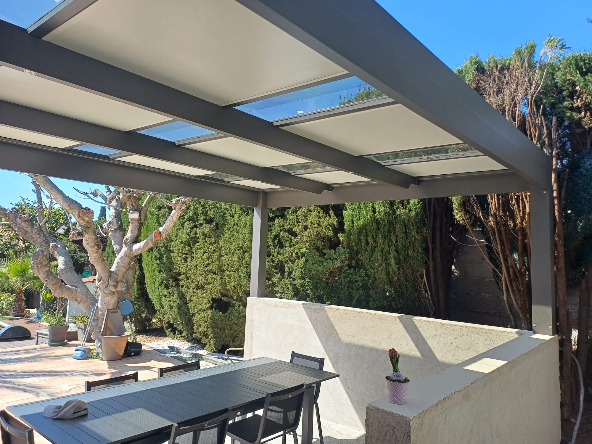 Pergolas bioclimatiques : sur mesure en rénovation Bandol 83150