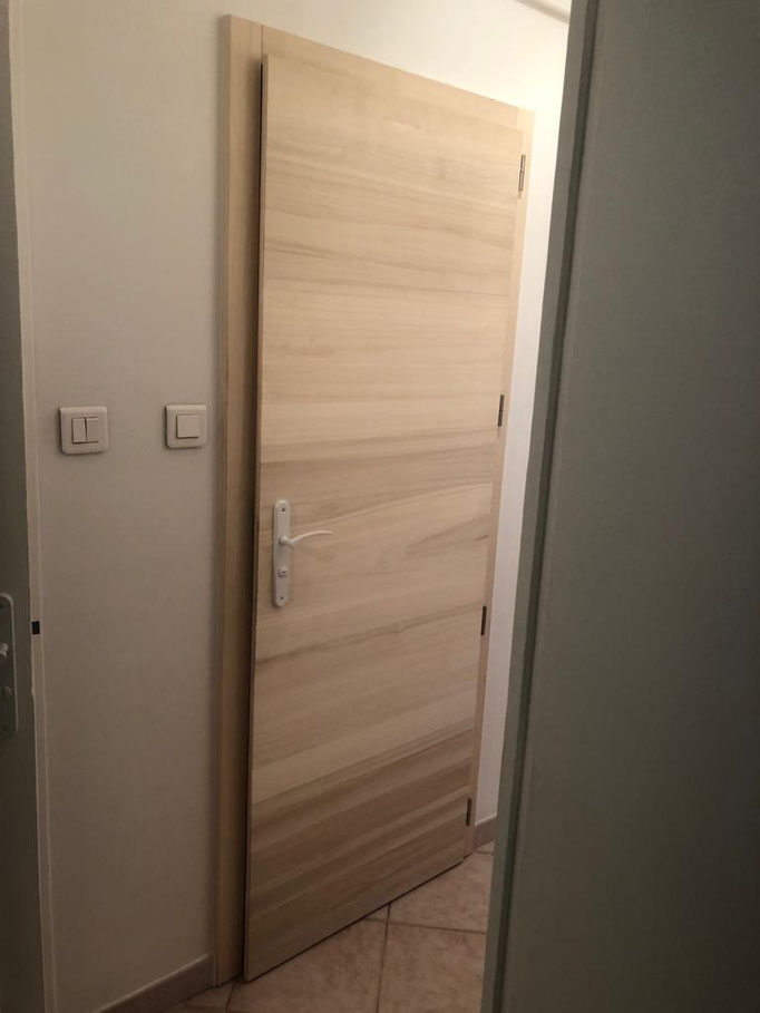 Porte d’intérieur: Sur mesure de chez Altiva Pro Menuisier  2023-2024 en rénovation Hyères 83400