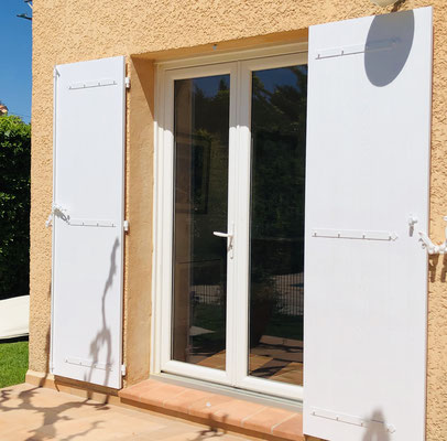 Volets Battants: en aluminiumC 2023-2024 sur mesure en rénovation de chez Altiva Pro Menuisier Sanary-Sur-Mer 83110