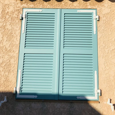 Volets Battants: en aluminium 2023-2024 sur mesure en rénovation de chez Altiva Pro Menuisier Sanary-Sur-Mer 83110