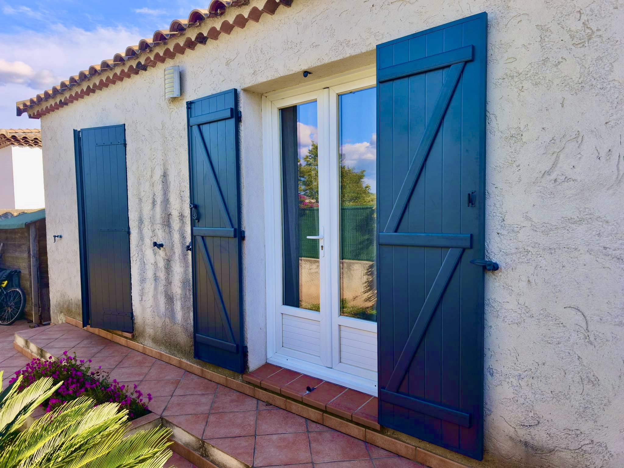Volets Battants : en aluminium Mai 2026 sur mesure en rénovation de chez Altiva Pro Menuisier à La Crau 83260