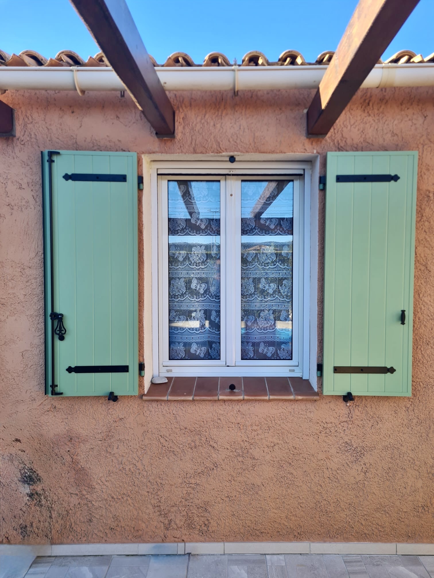 Volets Battants : en aluminium 2024 sur mesure en rénovation de chez Altiva Pro Menuisier au Beausset 83330