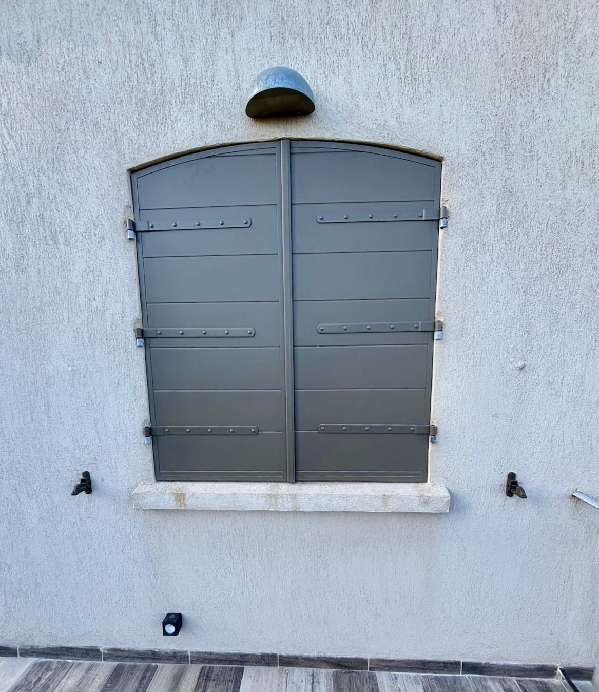 Volets Battants : en aluminium Novembre 20252025 sur mesure en rénovation de chez Altiva Pro Menuisier à La Seyne Sur Mer
