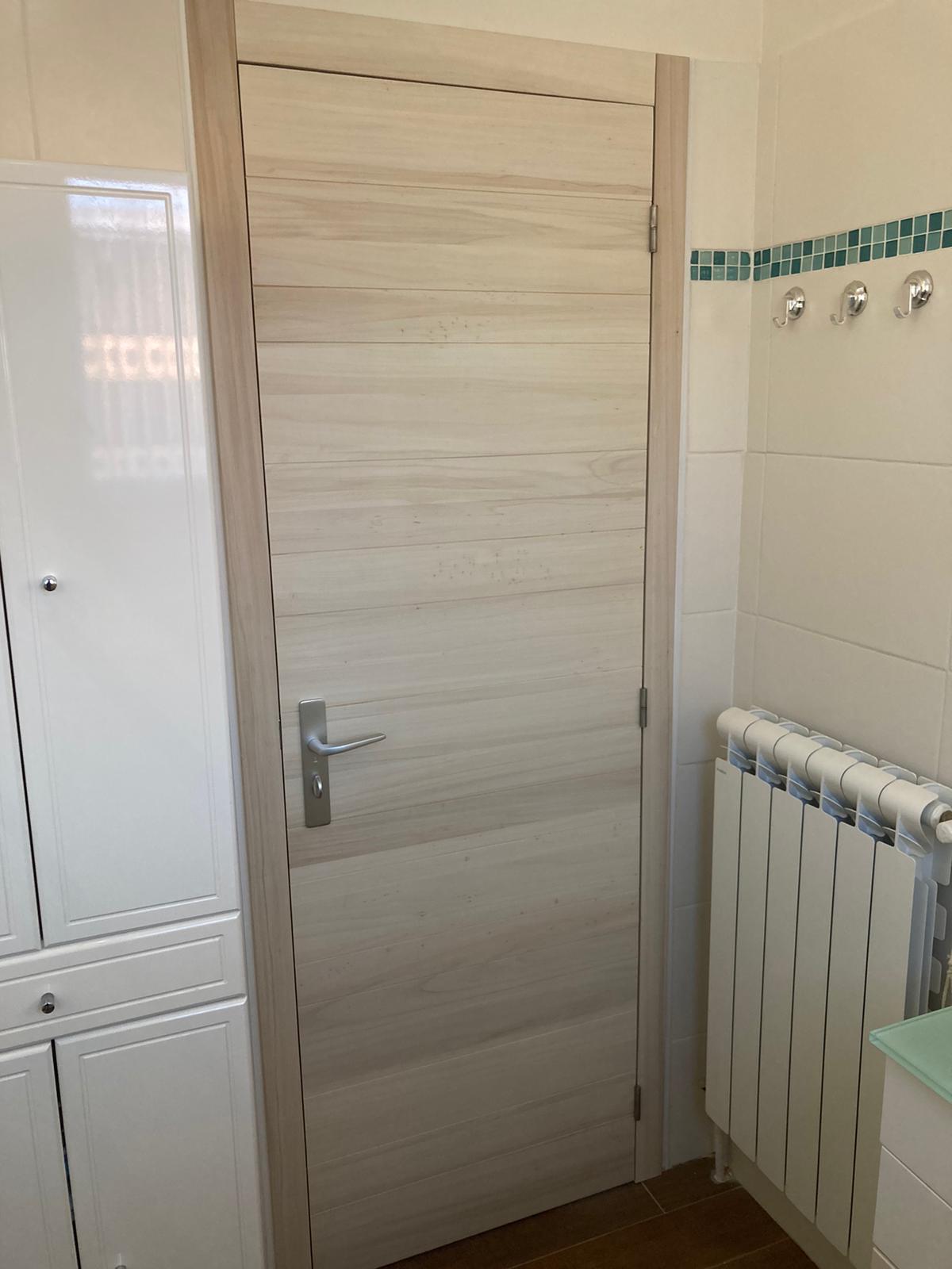 Porte d’intérieur : Sur mesure de chez Altiva Pro Menuisier  2023-2024 en rénovation Marseille 13000