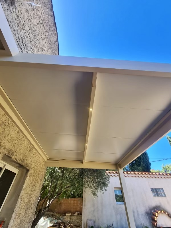 Carports/aluloges:  sur mesure de chez Altiva Pro Menuisier Mai 2024 en rénovation à Six-Fours-Les-Plages 83140 