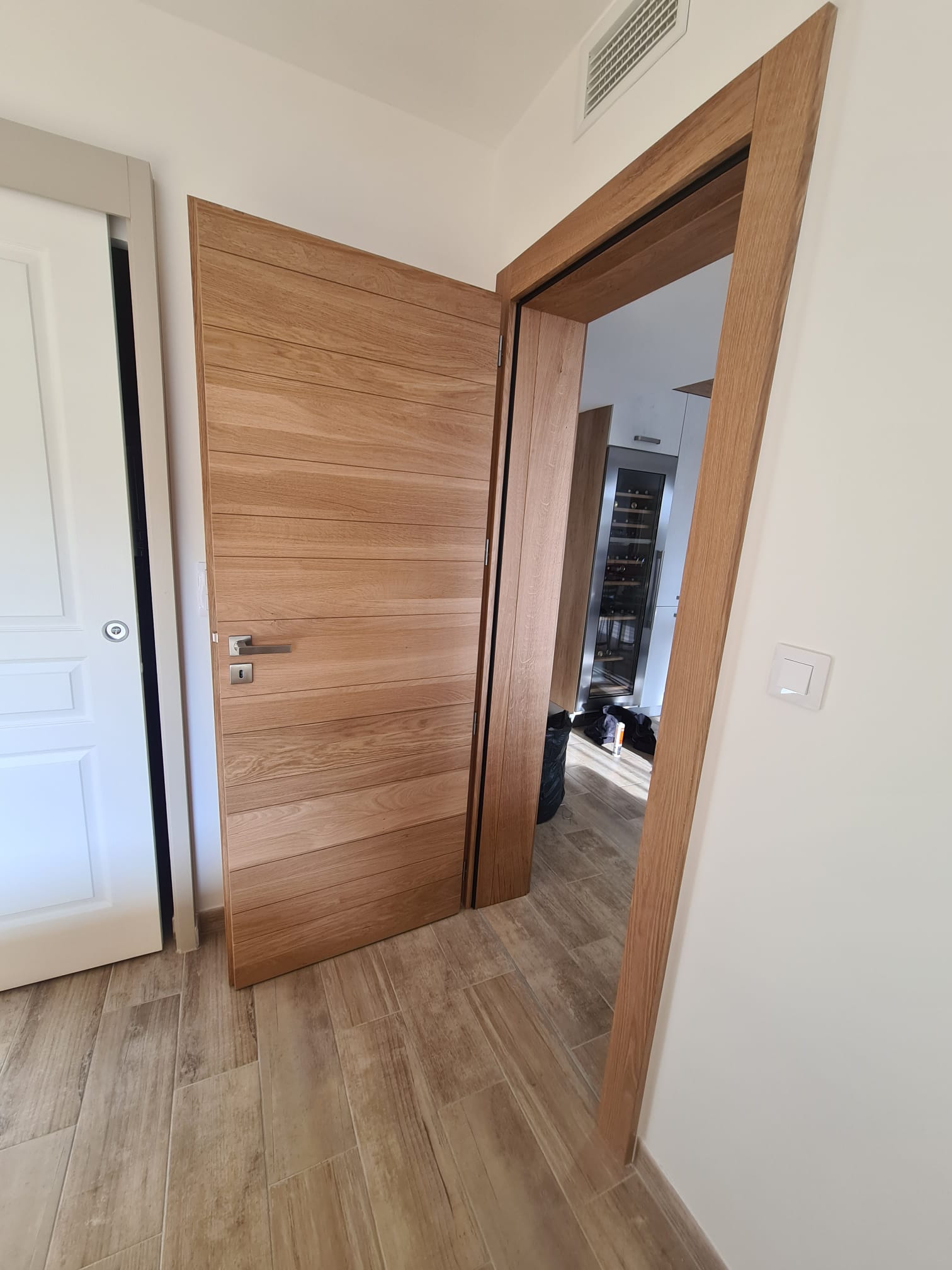 Porte d’intérieur : Sur mesure de chez Altiva Pro Menuisier  2023-2024 en rénovation Six-Fours-Les-Plages 83140