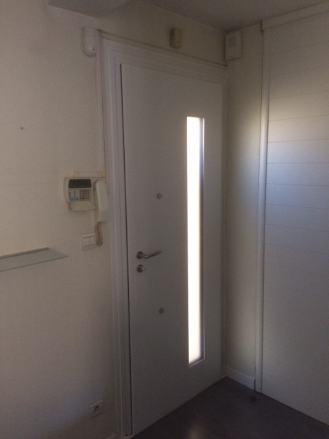 Porte d’entrée : Sur mesure de chez Altiva Pro Menuisier  2023-2024 en rénovation La Seyne Sur Mer 83500
