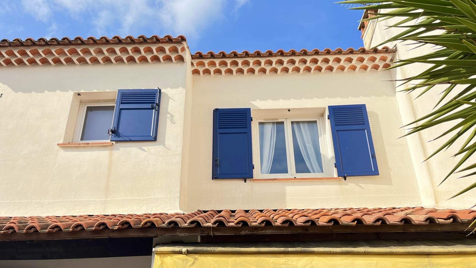 Volets Battants : en aluminium 2025 sur mesure en rénovation de chez Altiva Pro Menuisier à la Bandol 83150