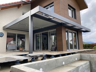 Pergolas bioclimatiques : sur mesure de chez Altiva Pro Menuisier  2023-2024 en rénovation Hyères 83400