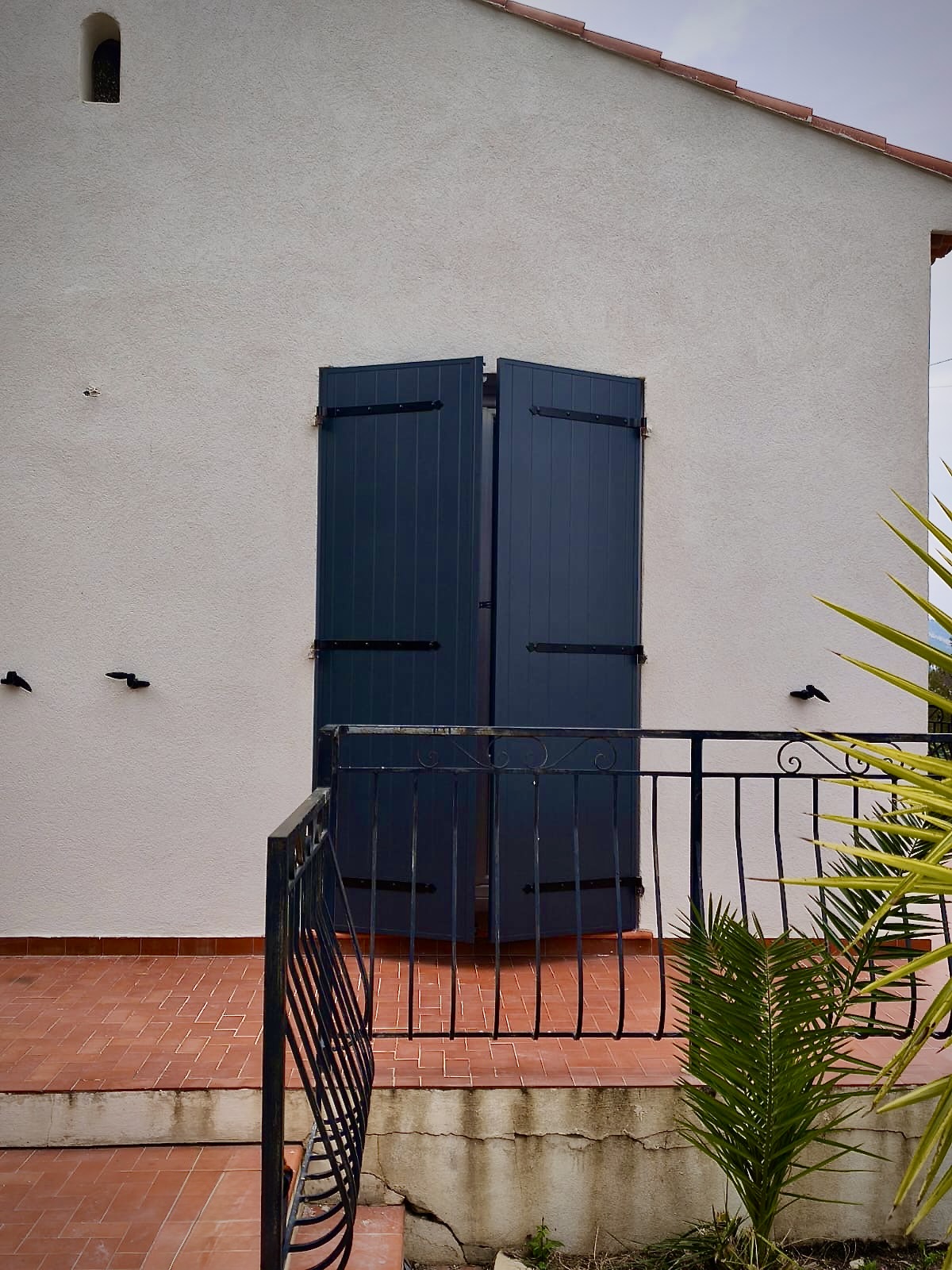 Volets Battants : en aluminium 2025 sur mesure en rénovation de chez Altiva Pro Menuisier à La Ciotat 13600