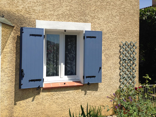 Volets Battants: en aluminium, 2023-2024 sur mesure en rénovation de chez Altiva Pro Menuisier Sanary-Sur-Mer 83110