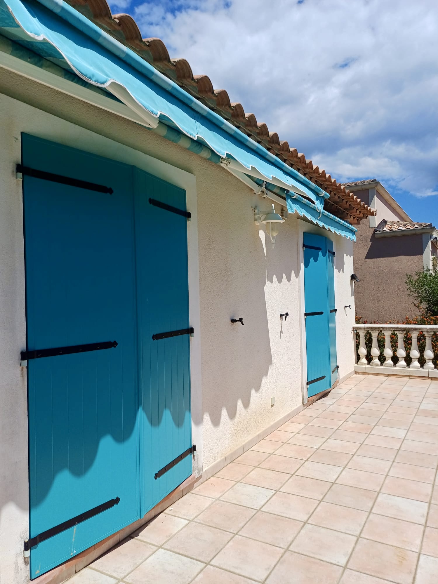 Volets Battants : en aluminium 2024 sur mesure en rénovation de chez Altiva Pro Menuisier à Bandol 83150