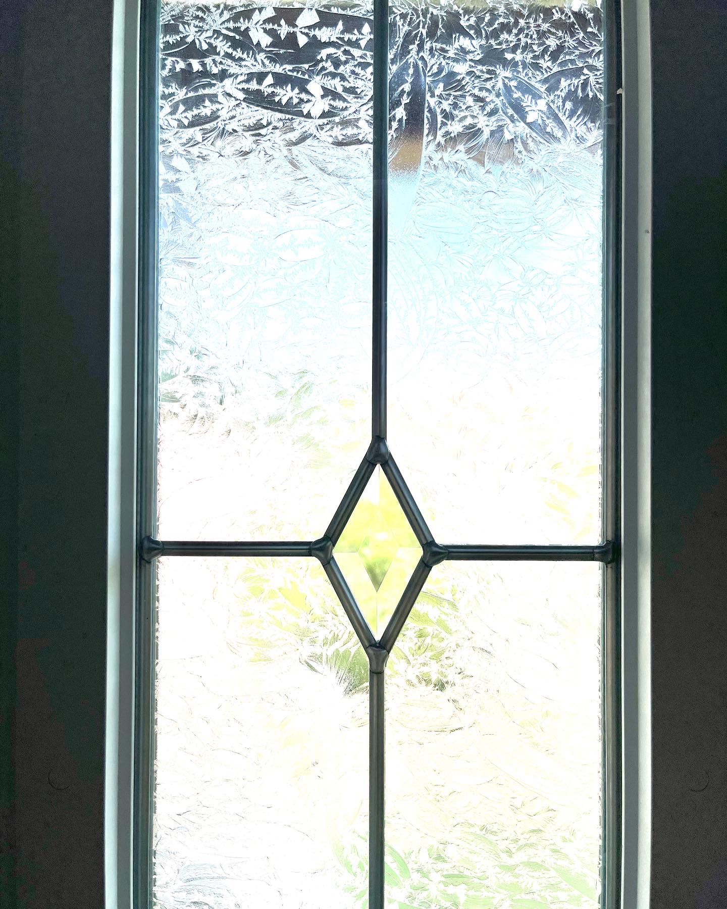 Portes d'entrée en Acier 2023-2024 sur mesure  en rénovation de chez Altiva Pro Menuisier La Seyne sur Mer, Toulon, Six-Fours-Les-Plages, Bandol, Hyeres