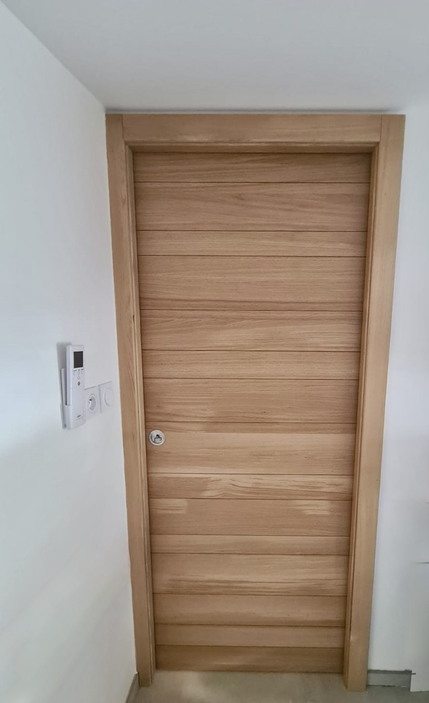 Porte d’intérieur : Sur mesure de chez Altiva Pro Menuisier à Bandol 83150