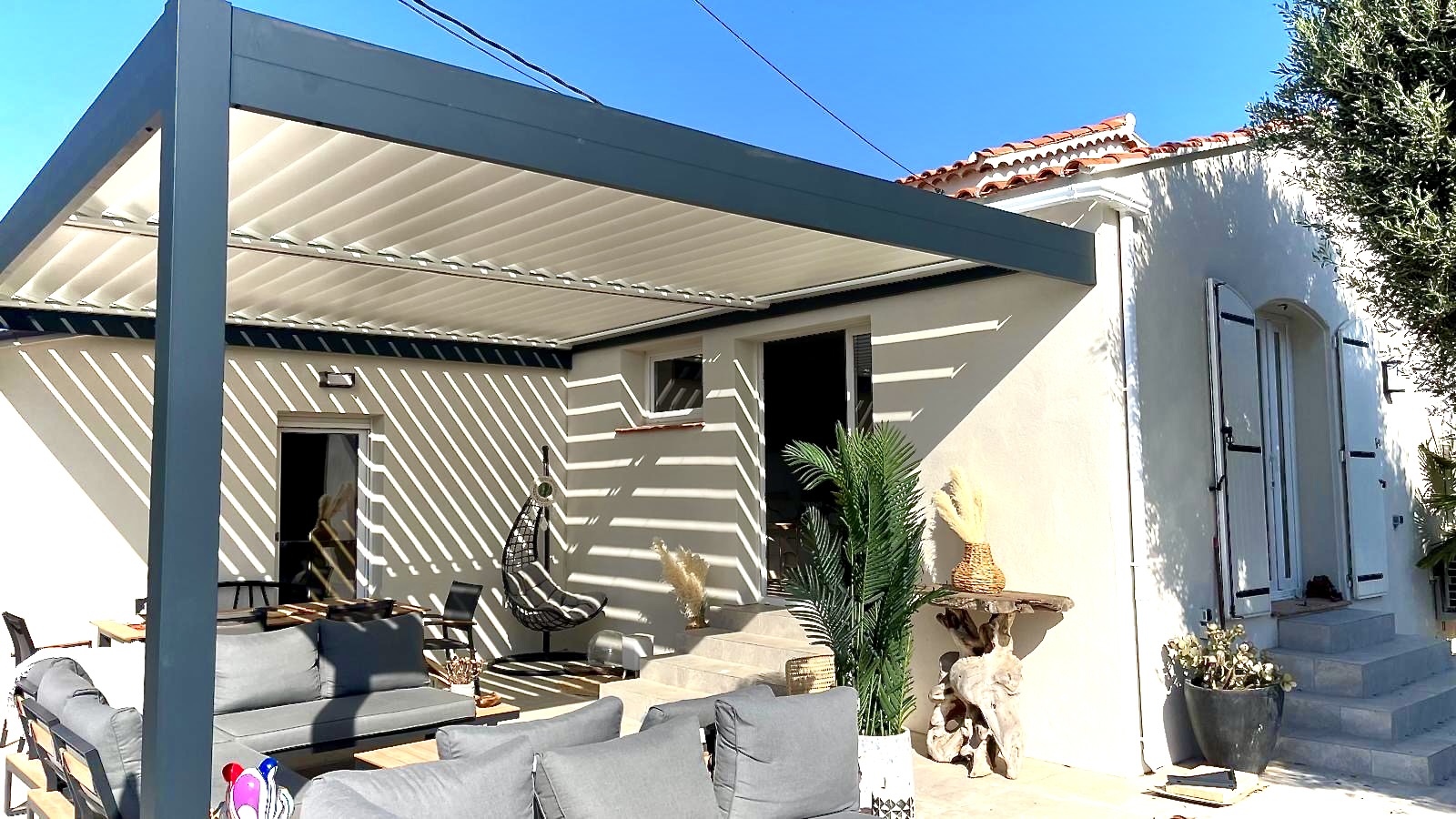 Pergolas bioclimatiques : sur mesure en rénovation Ollioules 83190