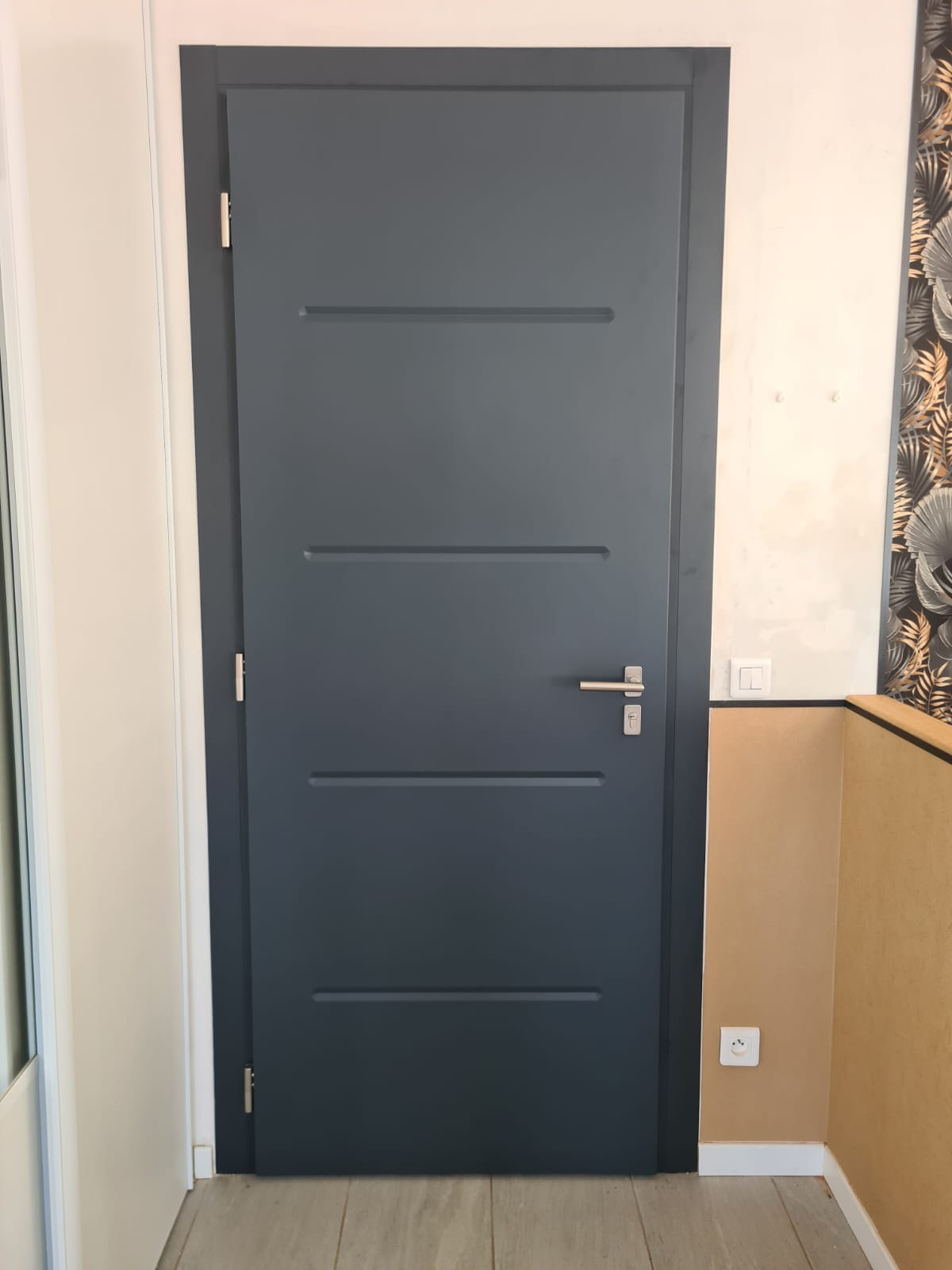 Porte d'entrée en Acier 2024 sur mesure en rénovation à la Seyne Sur Mer 