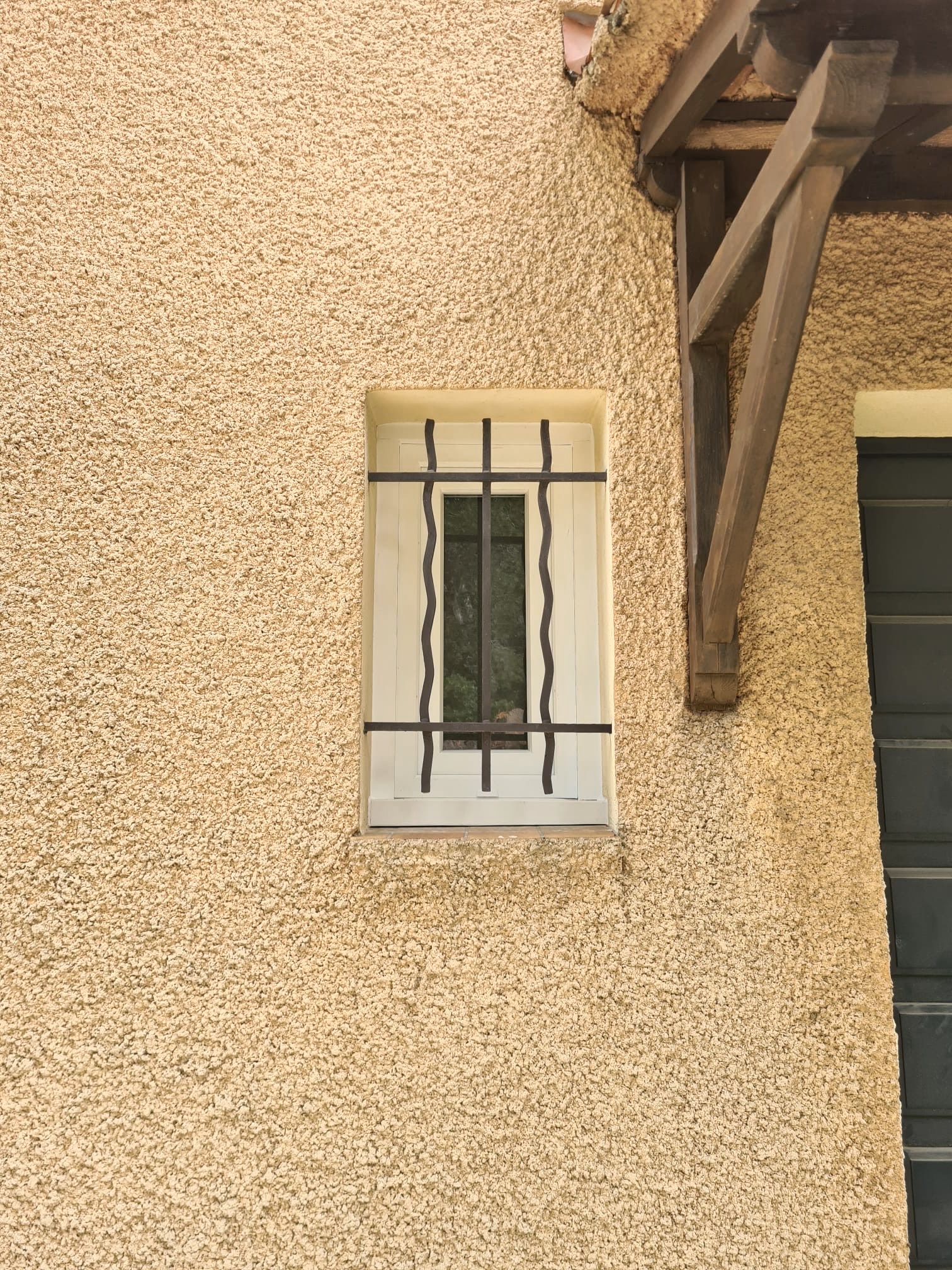 Fenêtres : en PVC 2024 sur mesure en rénovation de chez Altiva Pro Menuisier à Toulon