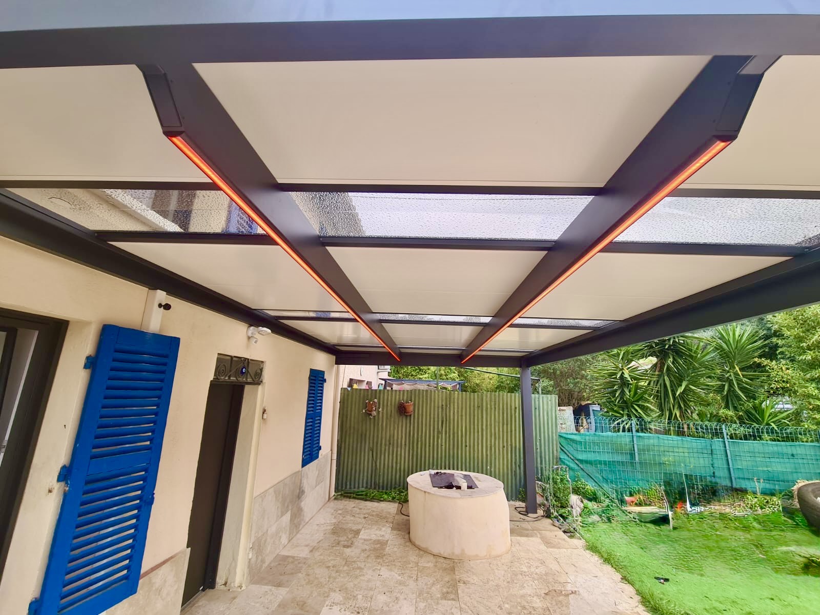Carports/aluloges  sur mesure de chez Altiva Pro Menuisier en rénovation à La Seyne Sur Mer 83500