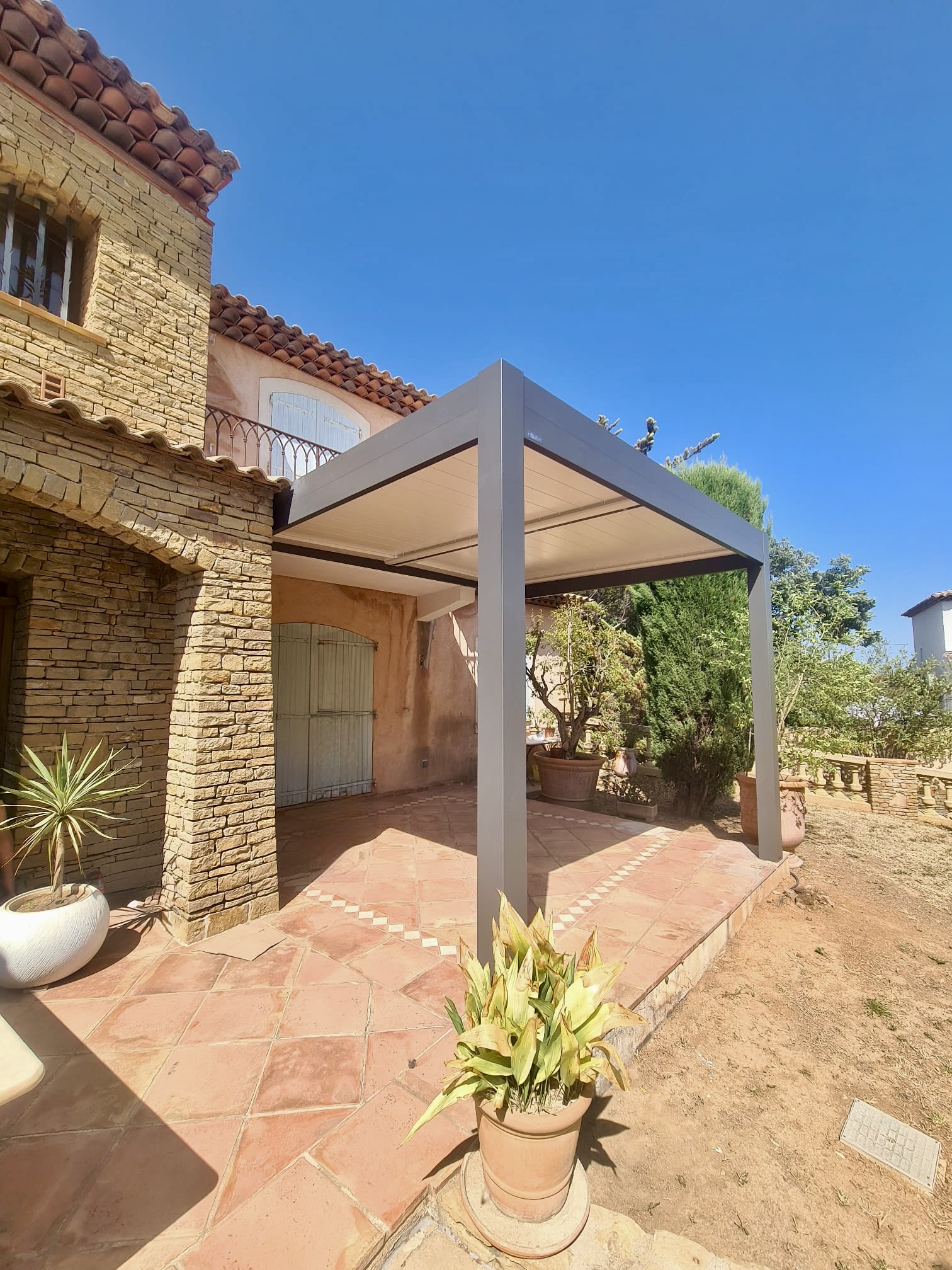 Pergolas bioclimatiques: sur mesure en rénovation à La Seyne Sur Mer 83500