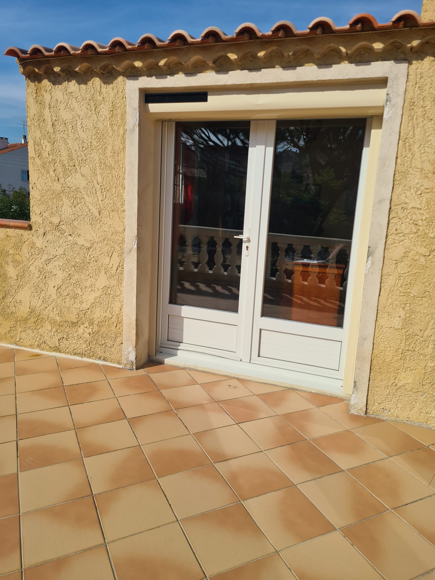Volets Roulants: solaire 2023-2024 sur mesure en rénovation de chez Altiva Pro Menuisier La Seyne Sur Mer 83500