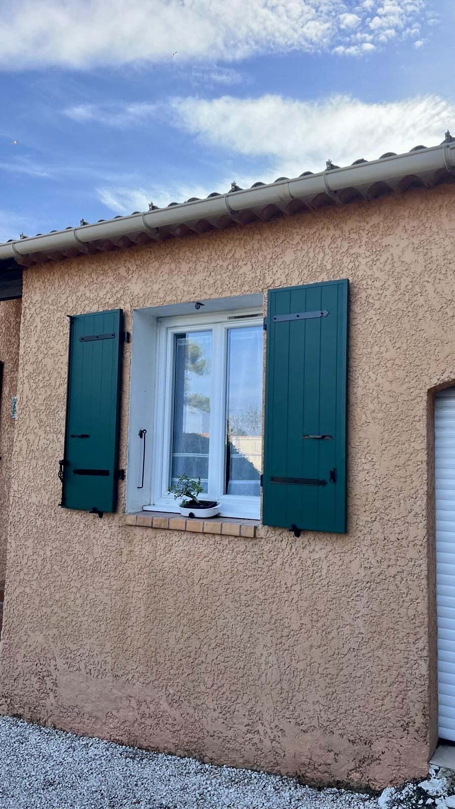 Volets Battants : en aluminium 2024 sur mesure en rénovation de chez Altiva Pro Menuisier au Pradet 83220