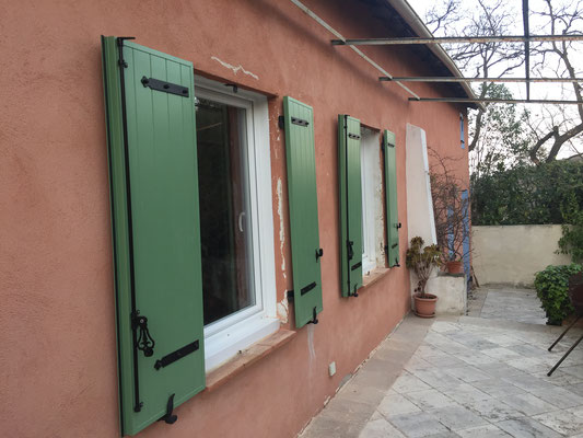 Volets Battants: en aluminium 2023-2024 sur mesure en rénovation de chez Altiva Pro Menuisier Sanary-Sur-Mer 83110