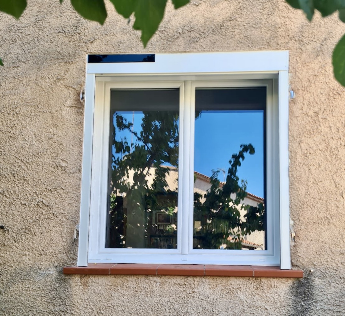 Volets Roulants: Solaire ,Juillet 2025 sur mesure en rénovation de chez Altiva Pro Menuisier à Hyères 83400