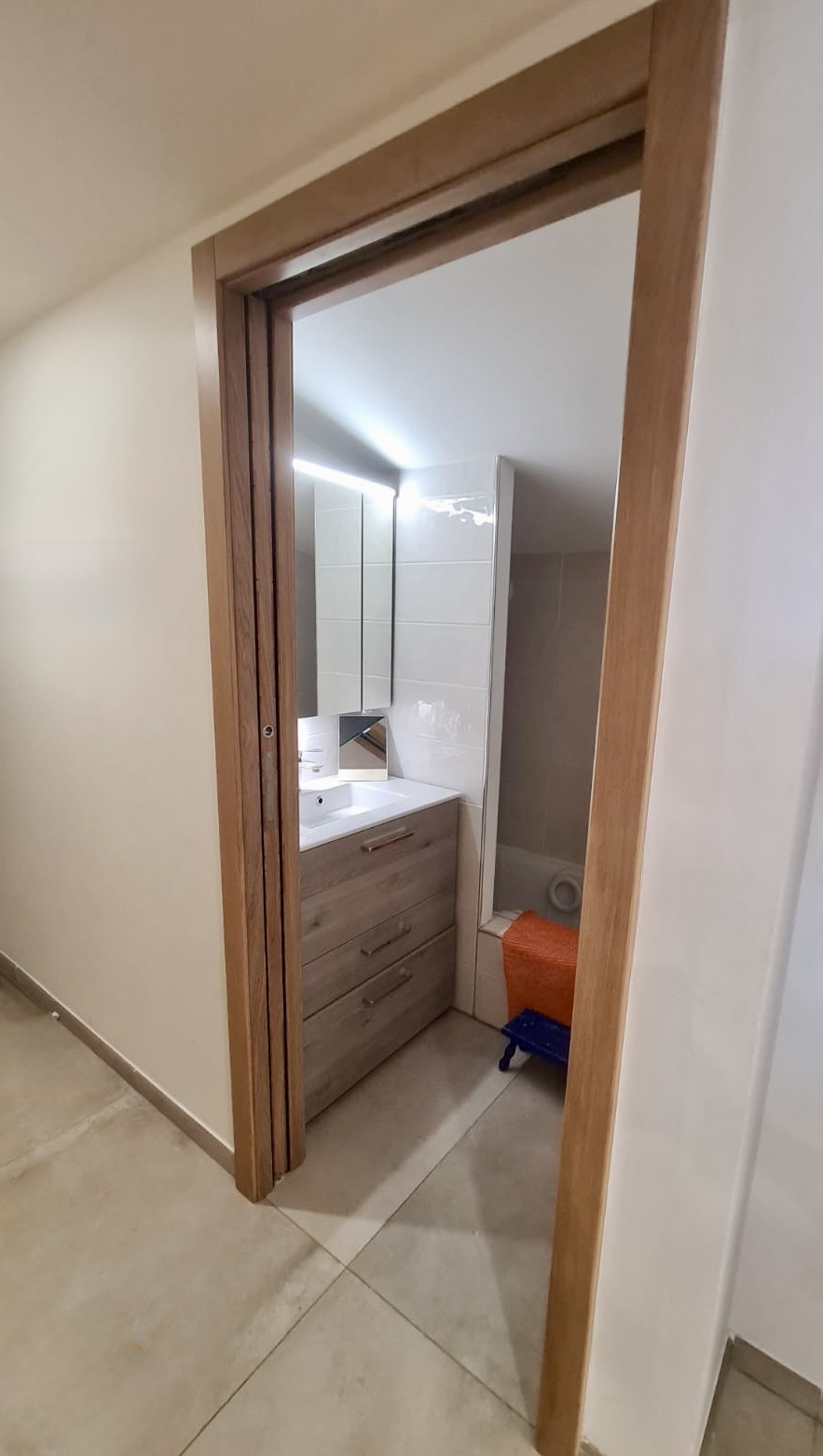 Porte d’intérieur : Sur mesure de chez Altiva Pro Menuisier à Bandol 83150