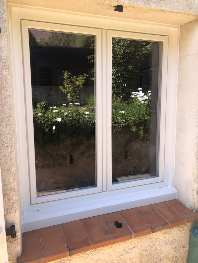 Fenêtre: en PVC  2023-2024 sur mesure  en rénovation de chez Altiva Pro Menuisier La Seyne Sur Mer 83500