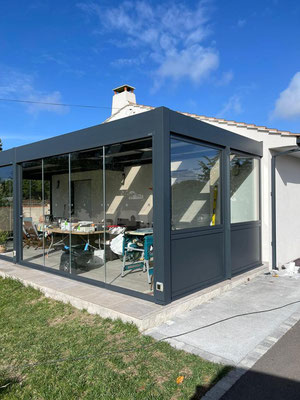 Pergolas bioclimatiques : sur mesure de chez Altiva Pro Menuisier  2023-2024 en rénovation Le Beausset 83330