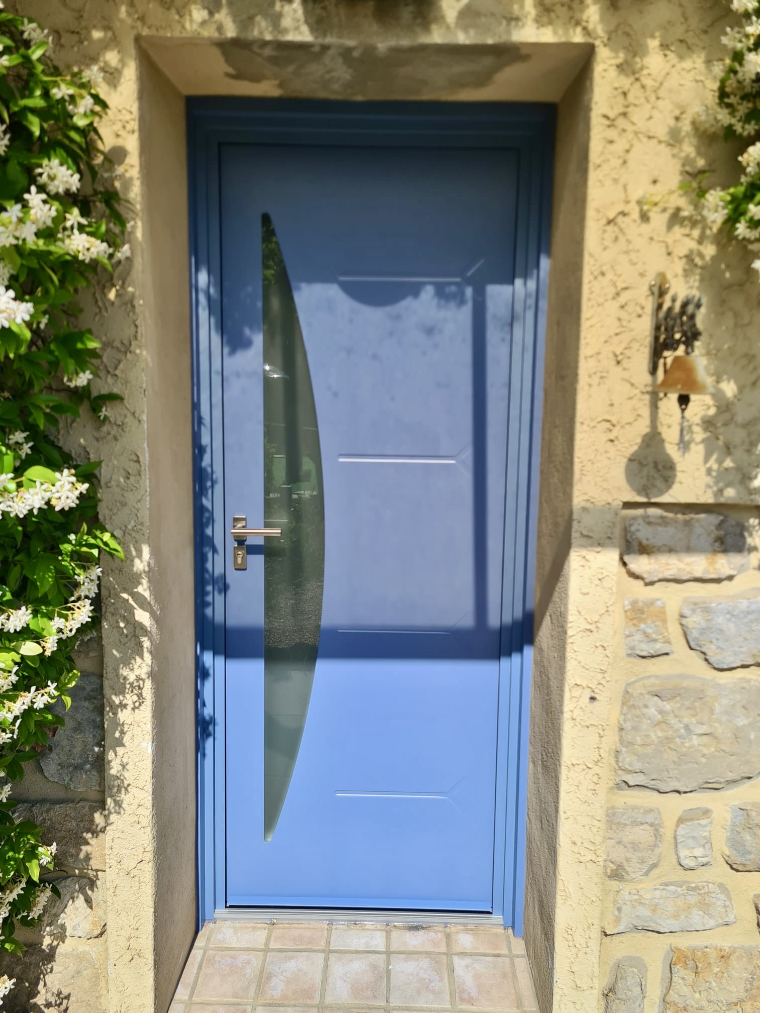 Porte d'entrée en Acier 2024 sur mesure en rénovation à Toulon 83000
