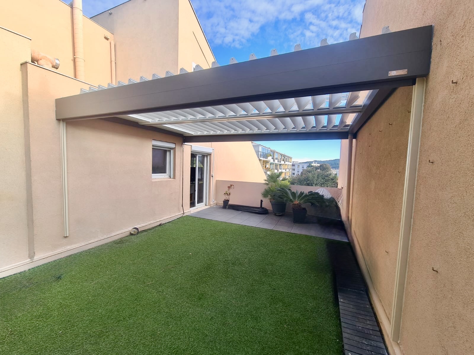 Pergolas bioclimatiques  : sur mesure en rénovation à La Seyne Sur Mer 