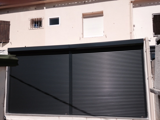 Volets Roulants: électrique 2023-2024 sur mesure en rénovation de chez Altiva Pro Menuisier  La Seyne Sur Mer 83500