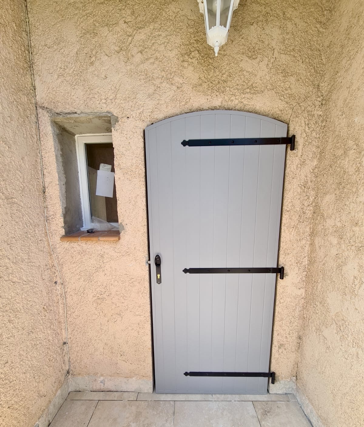 Volets Battants : en aluminium 2025 sur mesure en rénovation de chez Altiva Pro Menuisier à La Seyne Sur Mer 83500