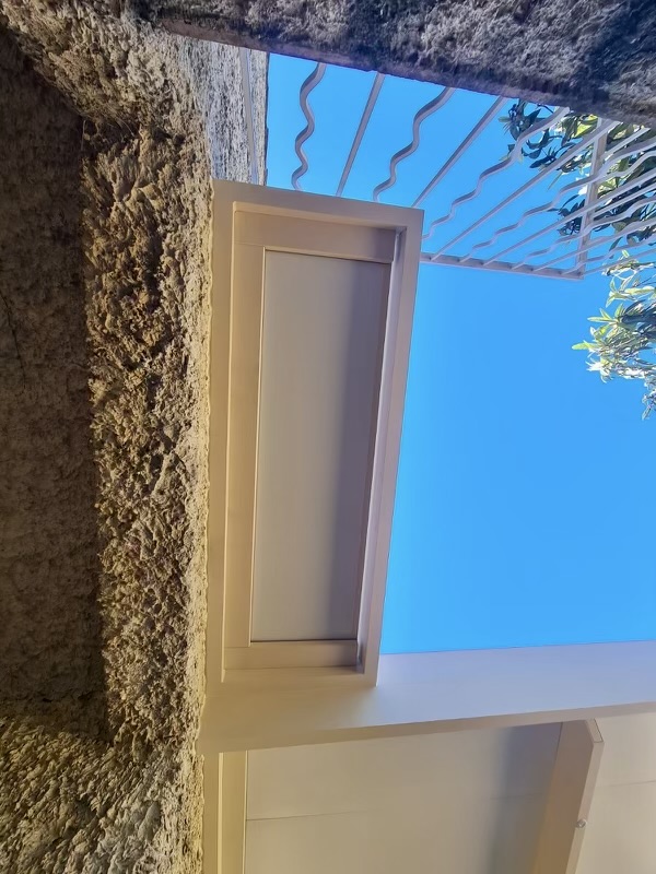 Auvents/Marquises:  sur mesure de chez Altiva Pro Menuisier  2023-2024 en rénovation La Ciotat 13600